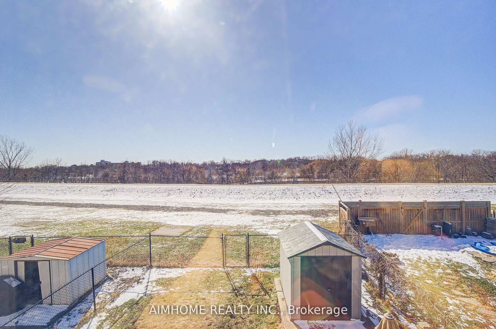 36 Grand River Avenue • Brantford, ON photo 25
