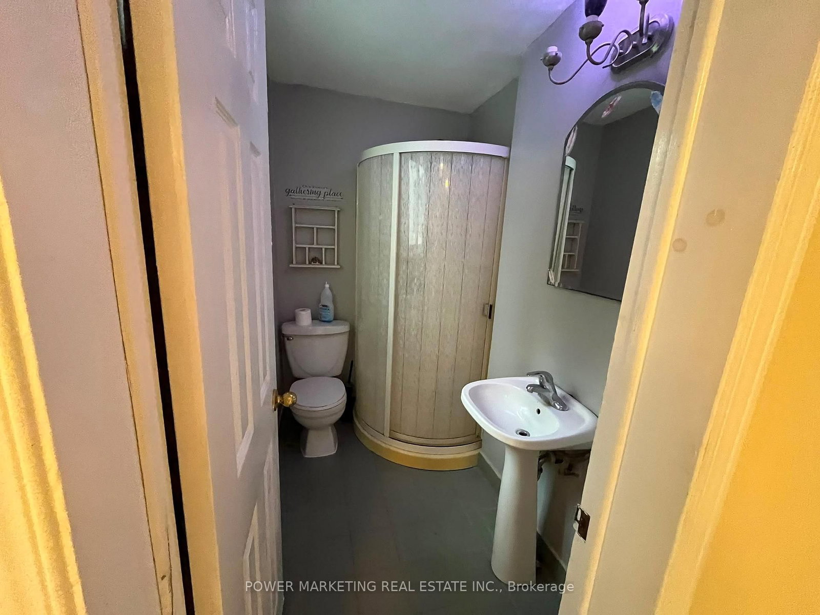 2051 BLACKCREEK Road • Ottawa, ON photo 16