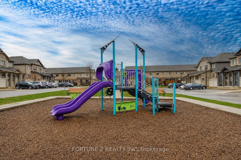 15 - 3200 Singleton Avenue
