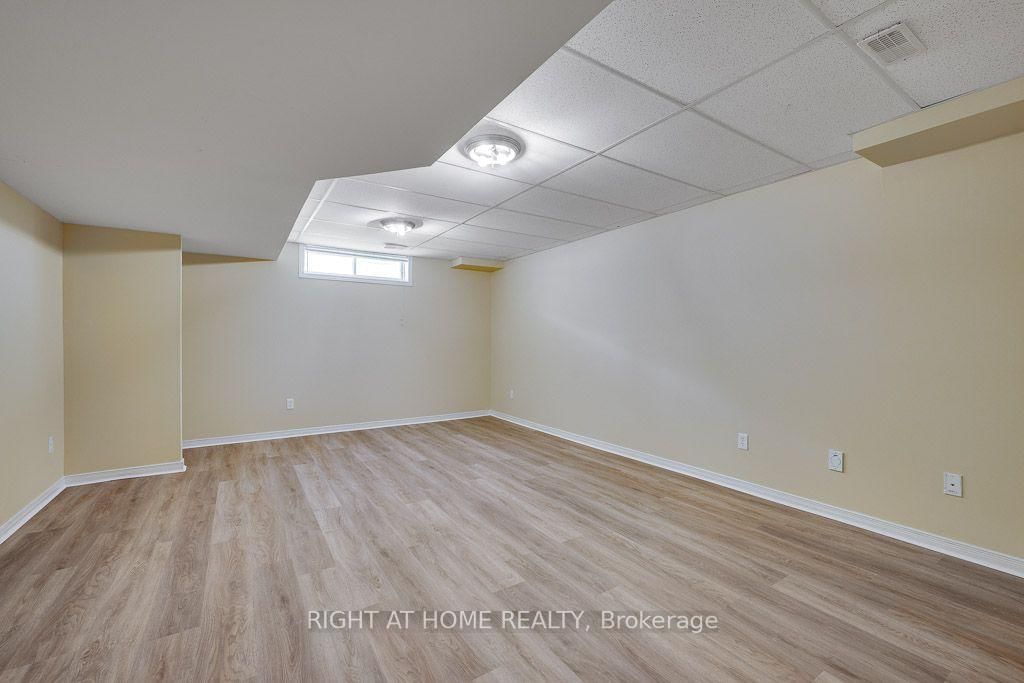 247 FELICIA Crescent • Ottawa, ON photo 23