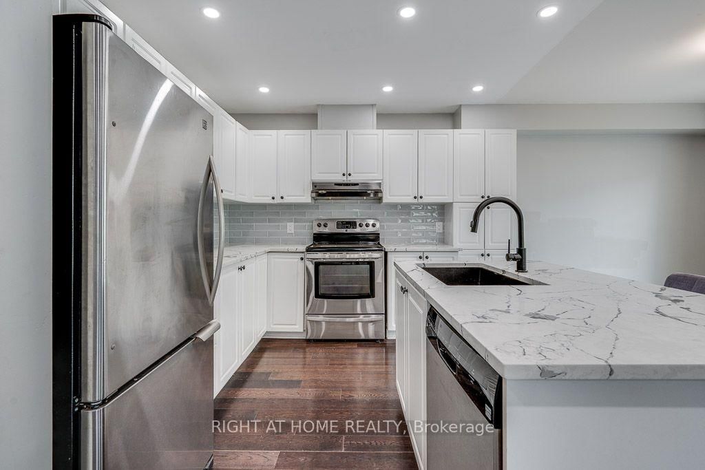 247 FELICIA Crescent • Ottawa, ON photo 7