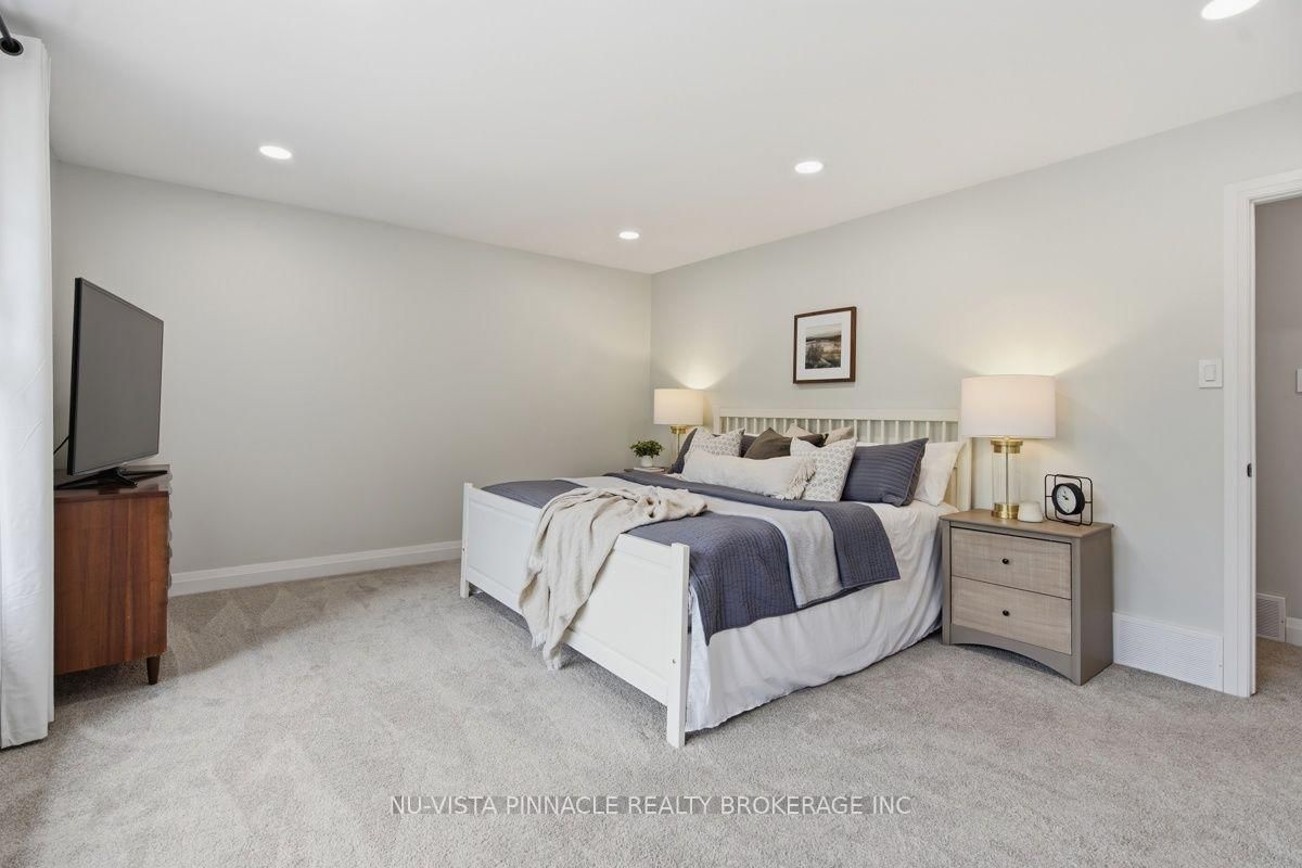 59 Kinnear Crescent • London South, ON photo 24
