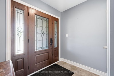10 S Minto Street • Minto, ON photo 6