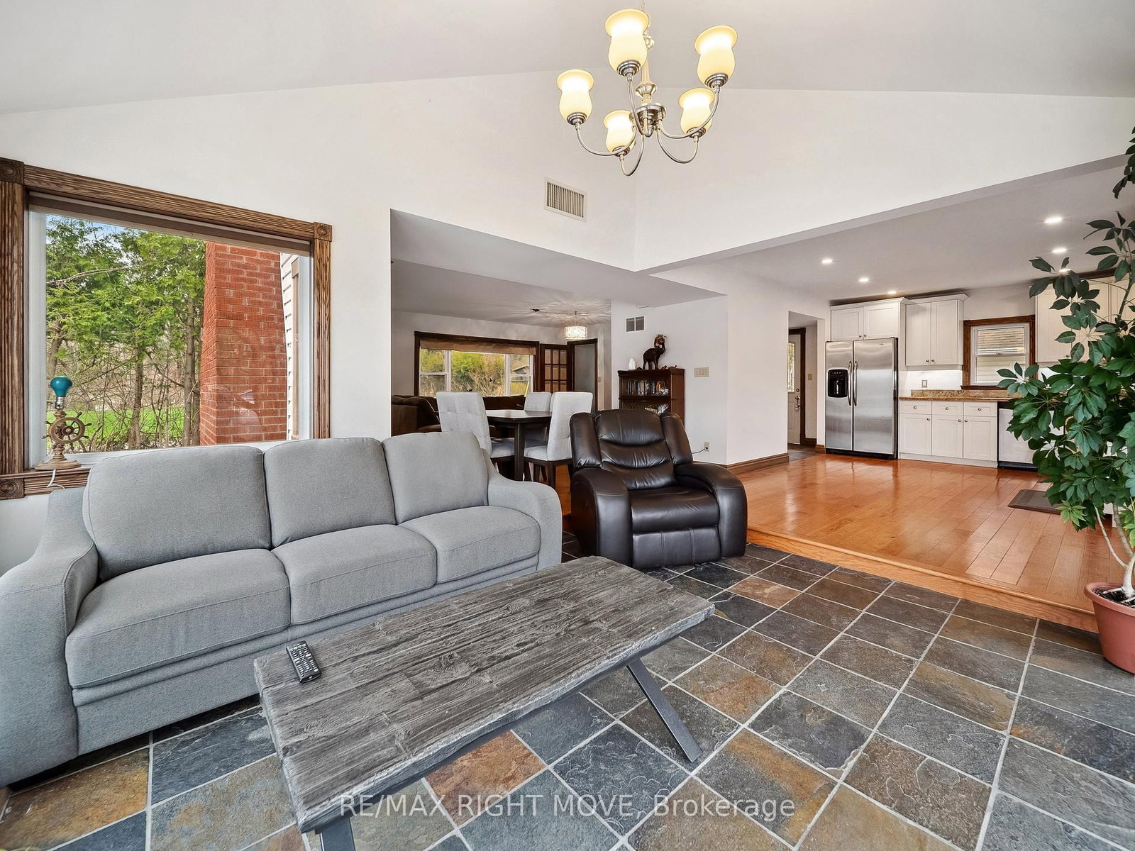 1012 Cowbell Lane • Gravenhurst, ON photo 12