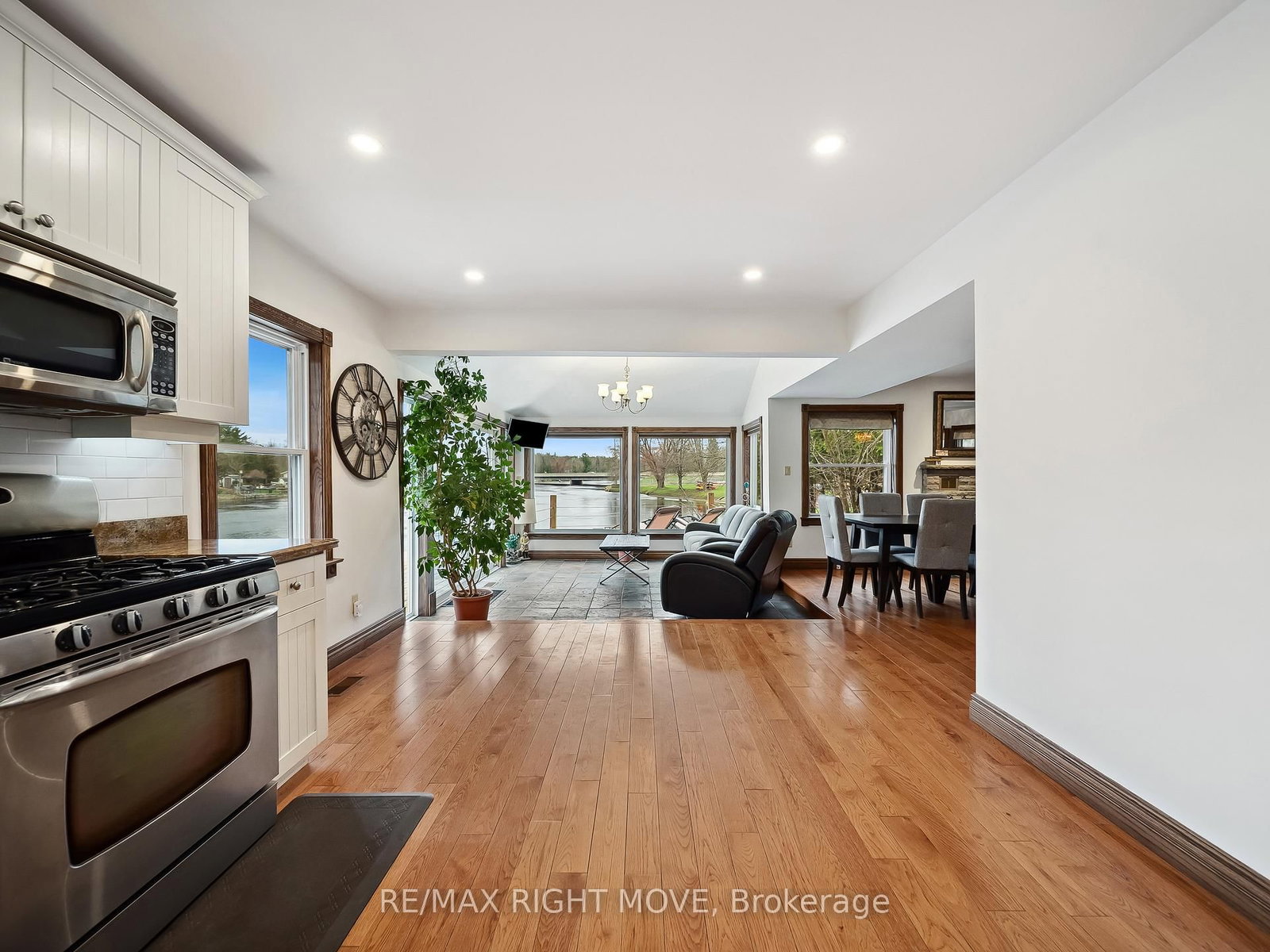 1012 Cowbell Lane • Gravenhurst, ON photo 6