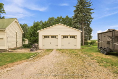 2037 Harriston Road • Howick, ON photo 8