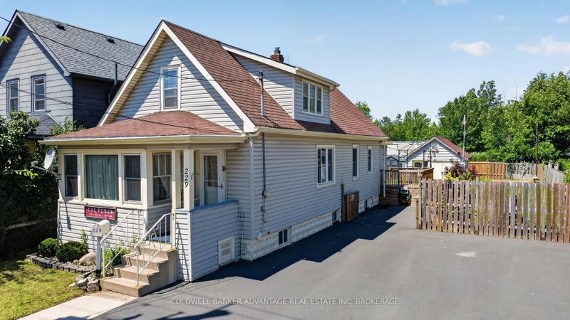 229 Broadway Avenue