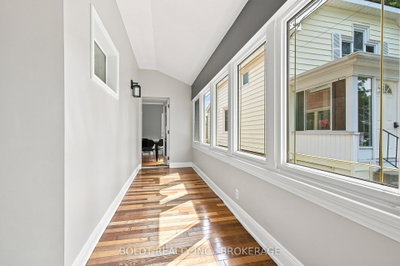 42 Thomas Street • St. Catharines, ON photo 5