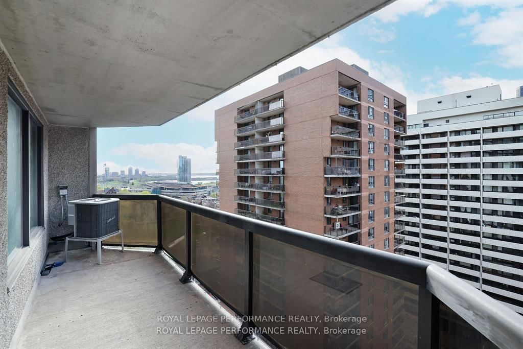 470 W Laurier Avenue • #1701 • Ottawa, ON photo 28