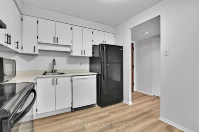 470 W Laurier Avenue • #1701 • Ottawa, ON photo 9