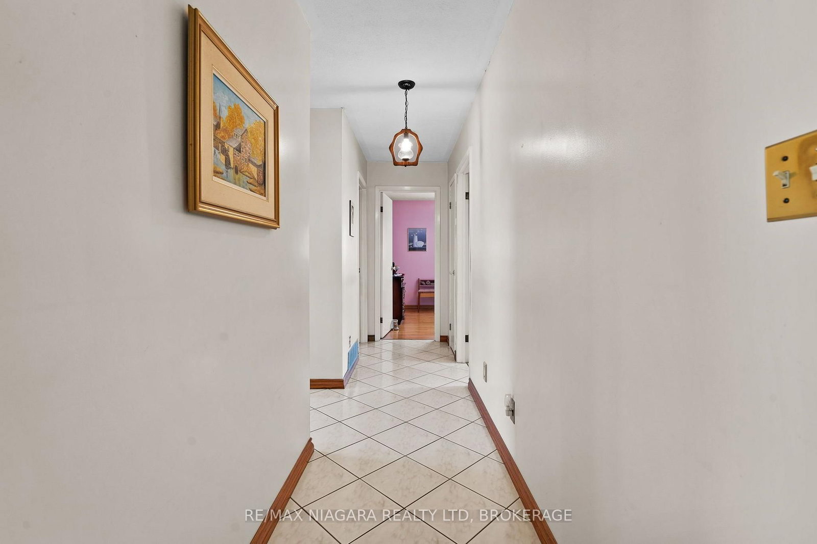 232 S Wallace Avenue • Welland, ON photo 12