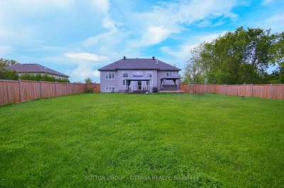 588 Russell Road • Clarence-Rockland, ON photo 2