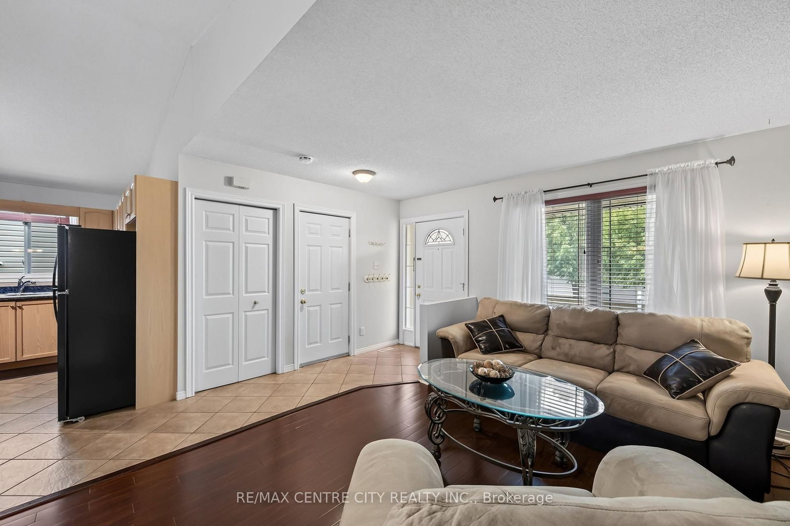 128 Crimson Crescent • London East, ON photo 12