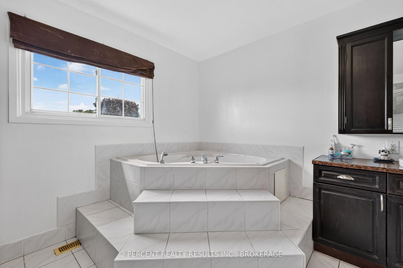 1046 Pinewood Place • Kingston, ON photo 16