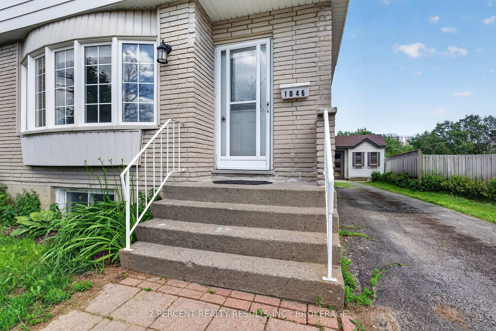 1046 Pinewood Place • Kingston, ON photo 3