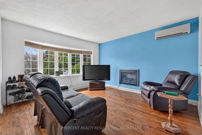 1046 Pinewood Place • Kingston, ON photo 5