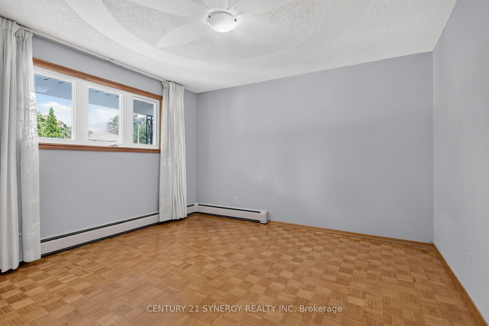 974 Greenbriar Avenue • Ottawa, ON photo 13
