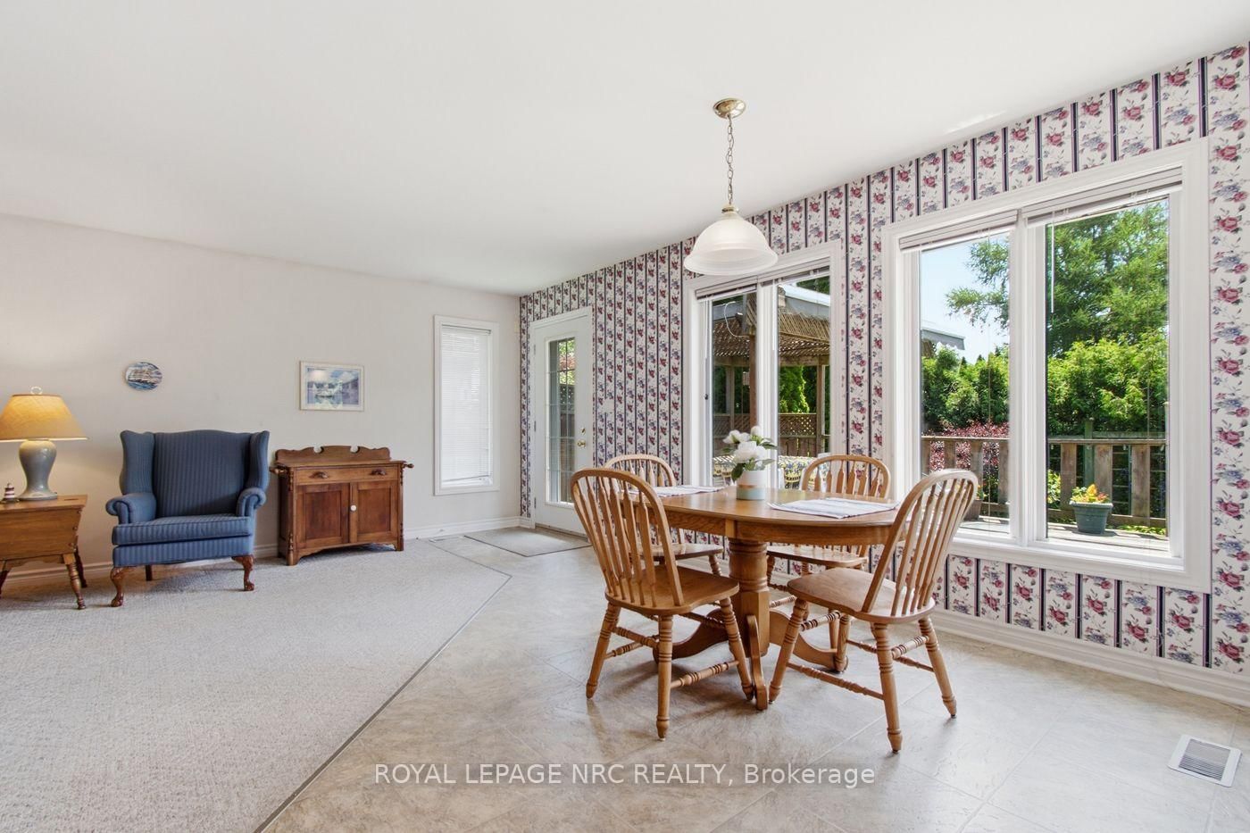 7690 Mount Carmel Boulevard • Niagara Falls, ON photo 15