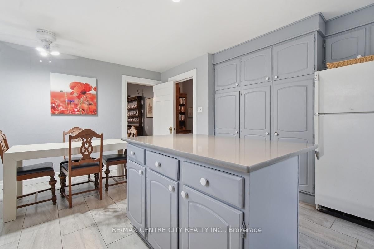 927 Richmond Street • London East, ON photo 17