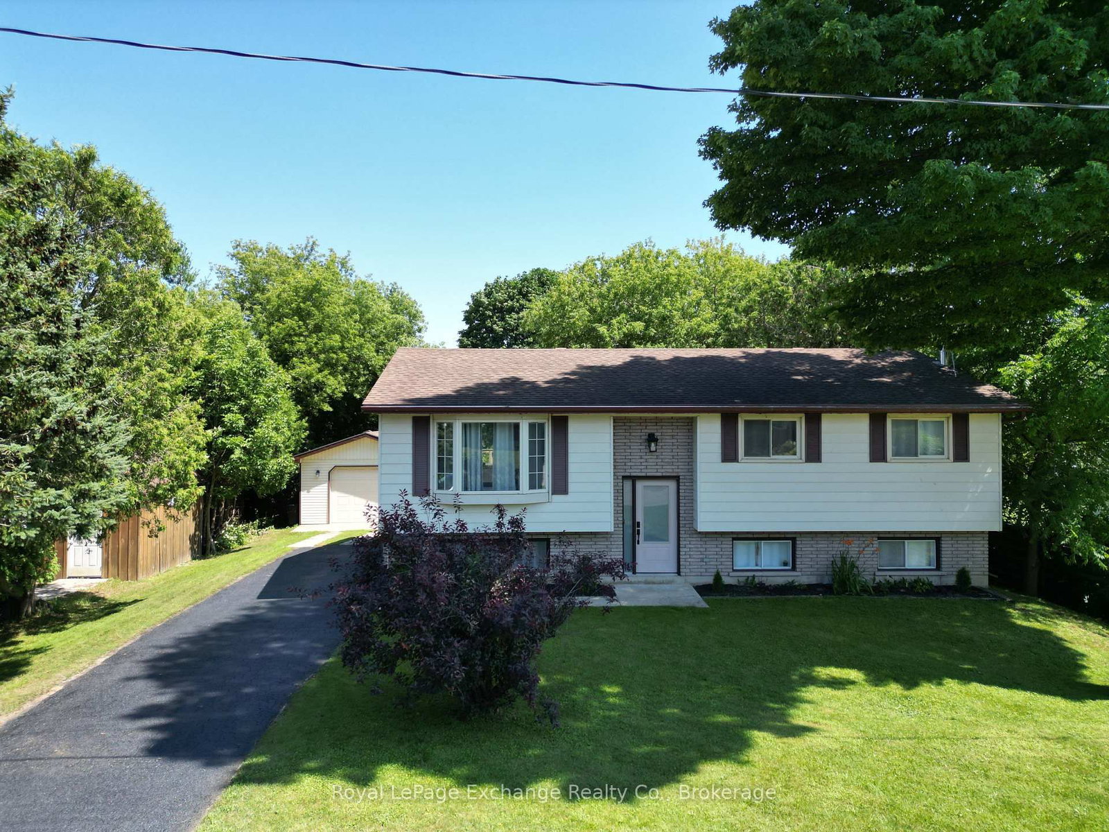 453 Elgin Street • Kincardine, ON photo 1