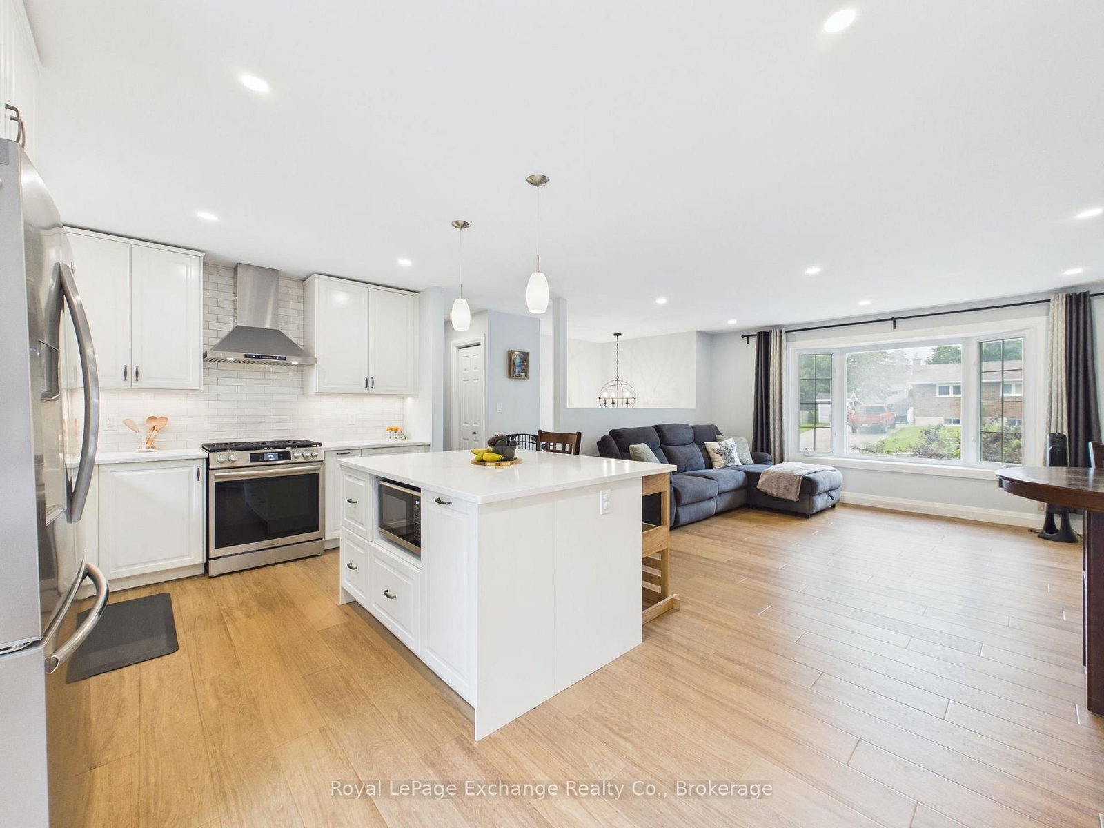 453 Elgin Street • Kincardine, ON photo 6
