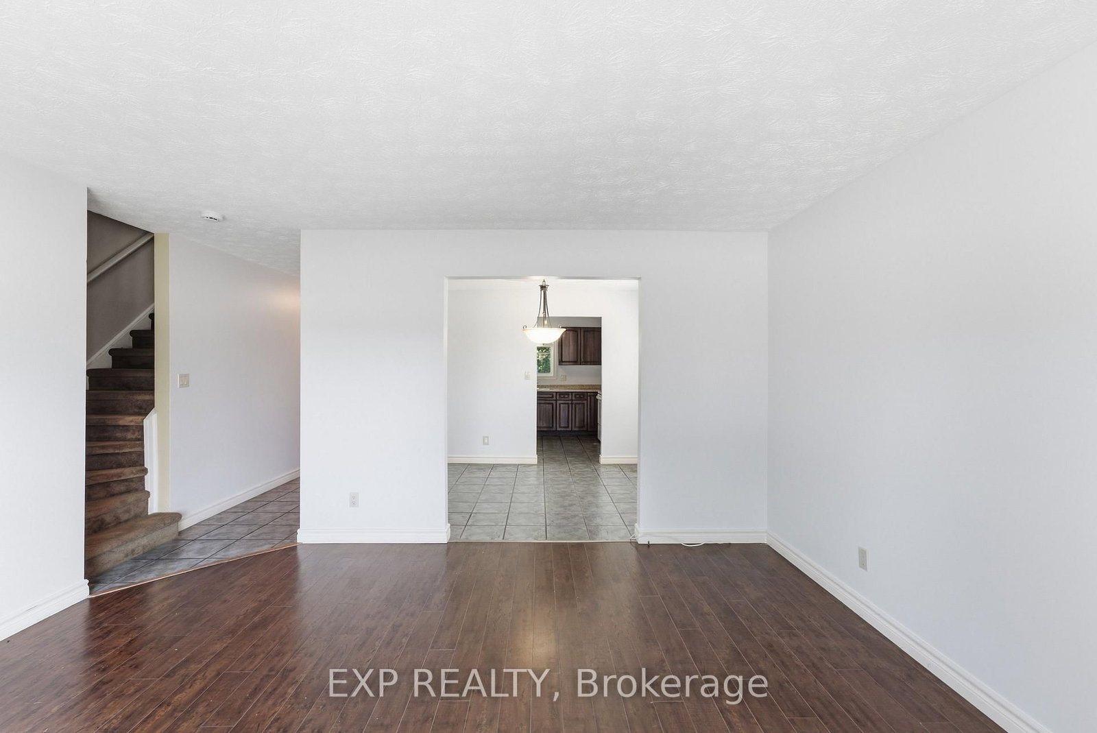 7226 Alex Avenue • Niagara Falls, ON photo 8