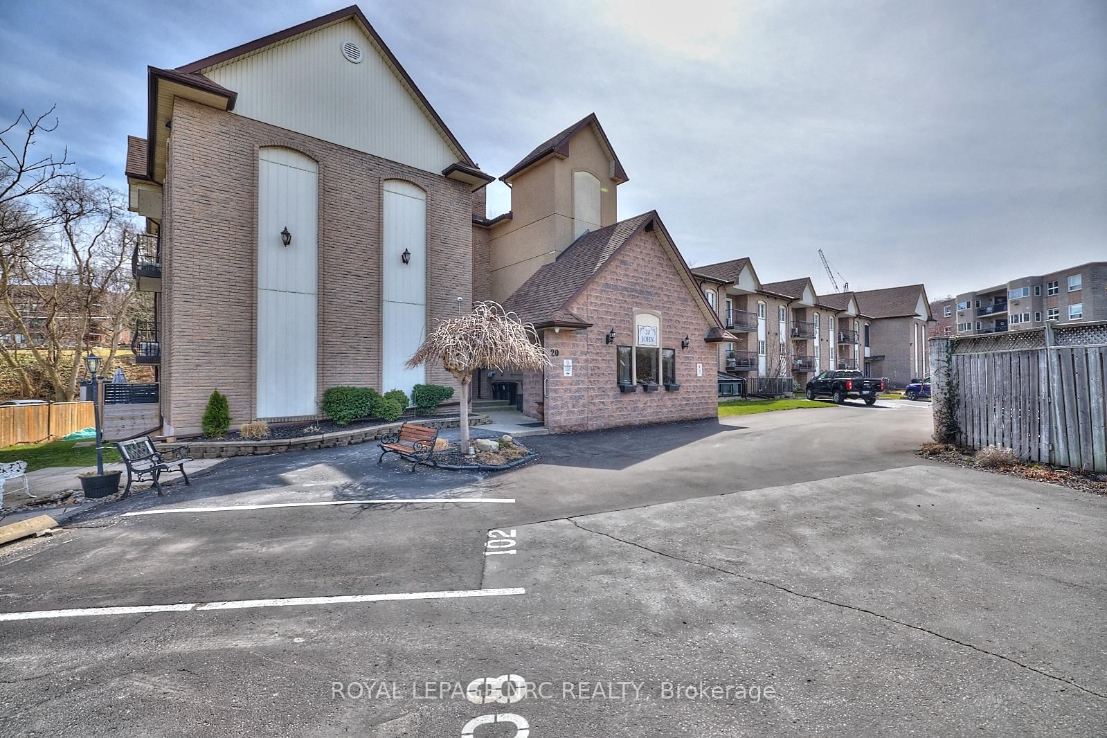 20 John Street • #109 • Grimsby, ON photo 1
