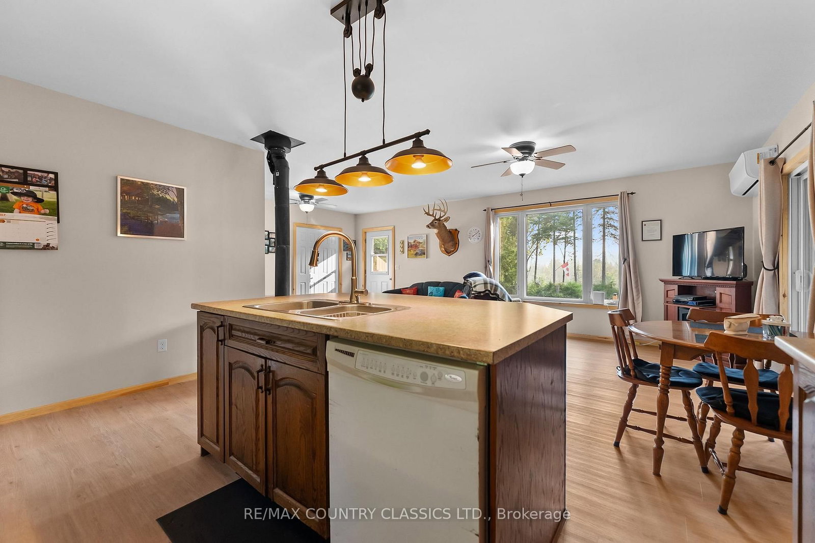 528 Hwy No.28 • Denbigh, ON photo 13