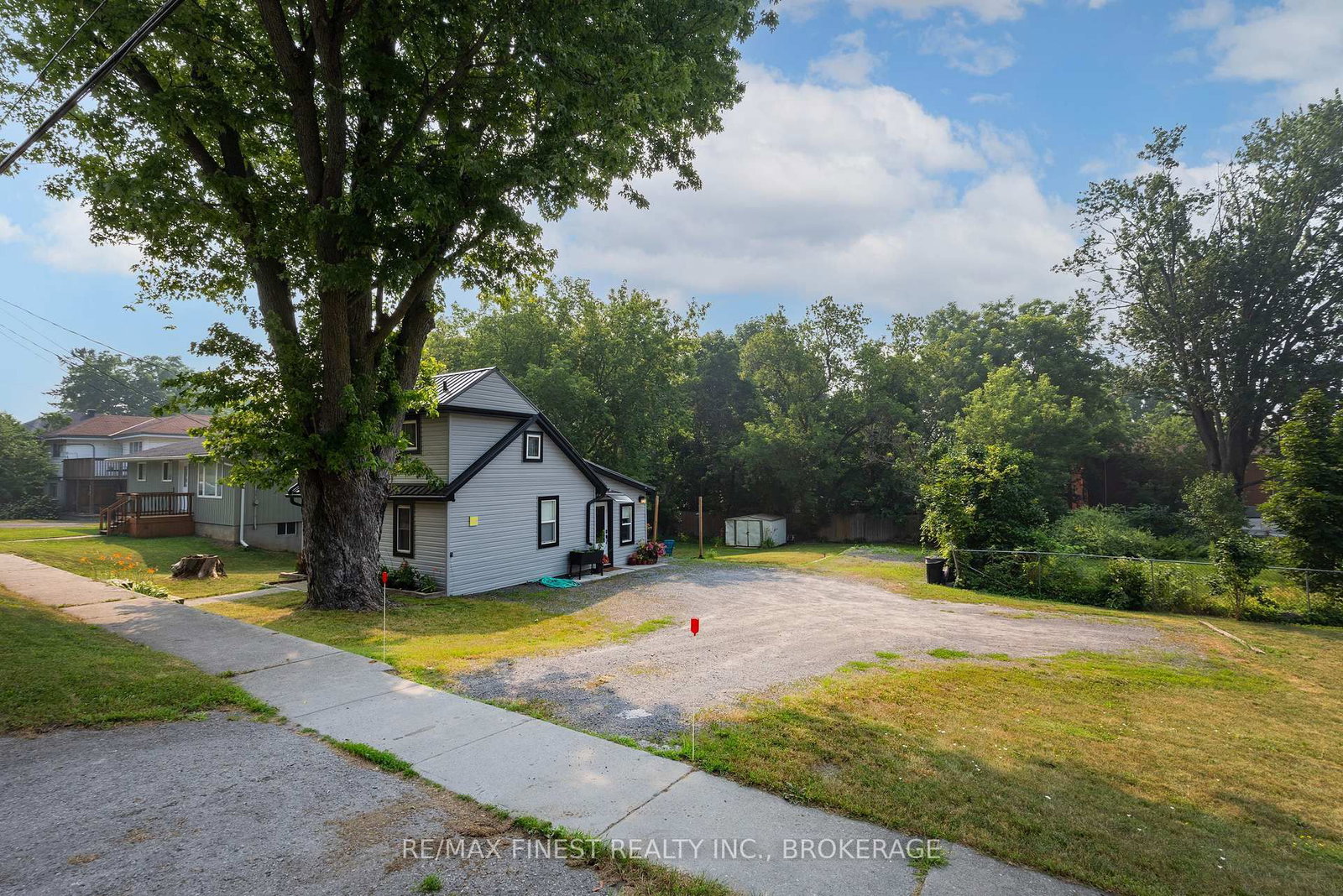 414 Dundas Street • Deseronto, ON photo 31