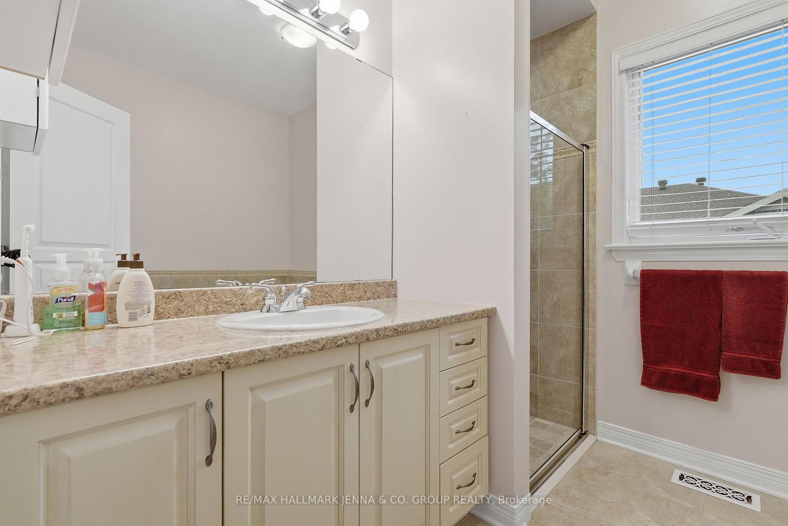 15 Baywood Drive • Ottawa, ON photo 25