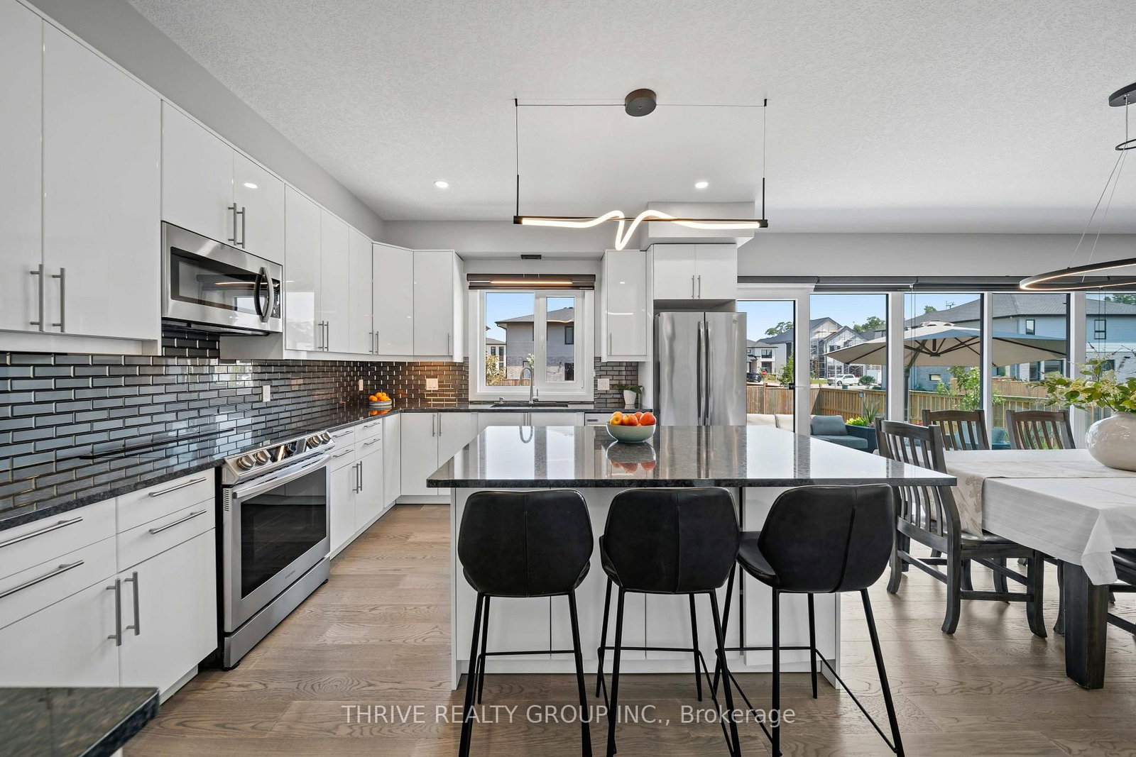 2084 Tyson Walk • London South, ON photo 18