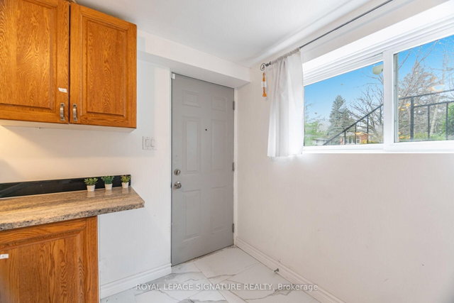 Main - 406 Tamarack Drive