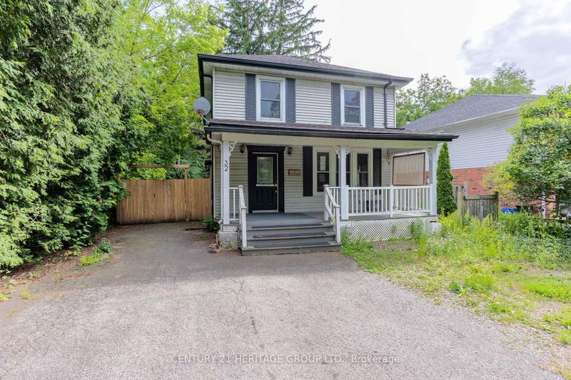 32 Rousseaux Street