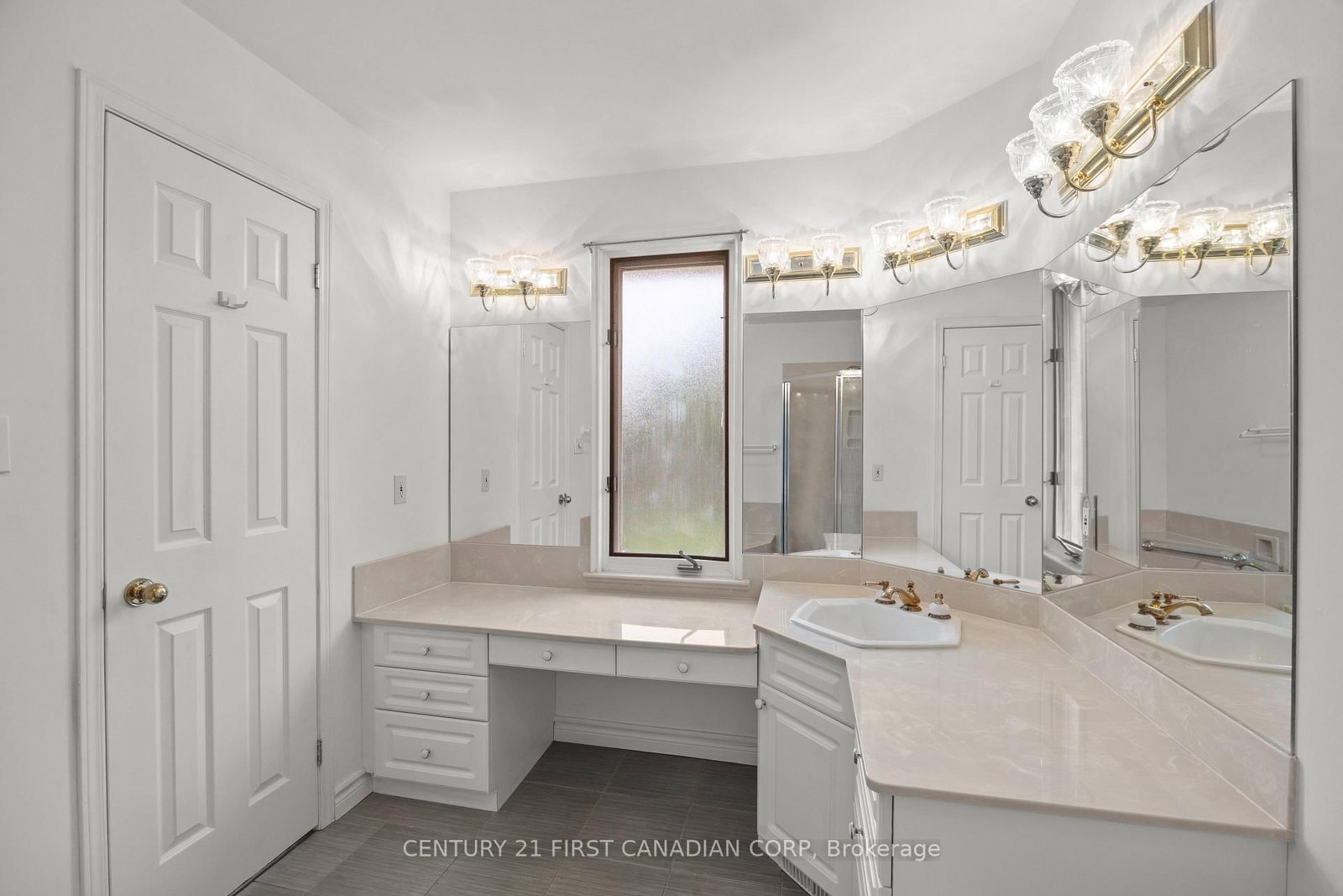 7069 Diane Crescent • London South, ON photo 24