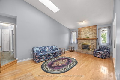 7069 Diane Crescent • London South, ON photo 9