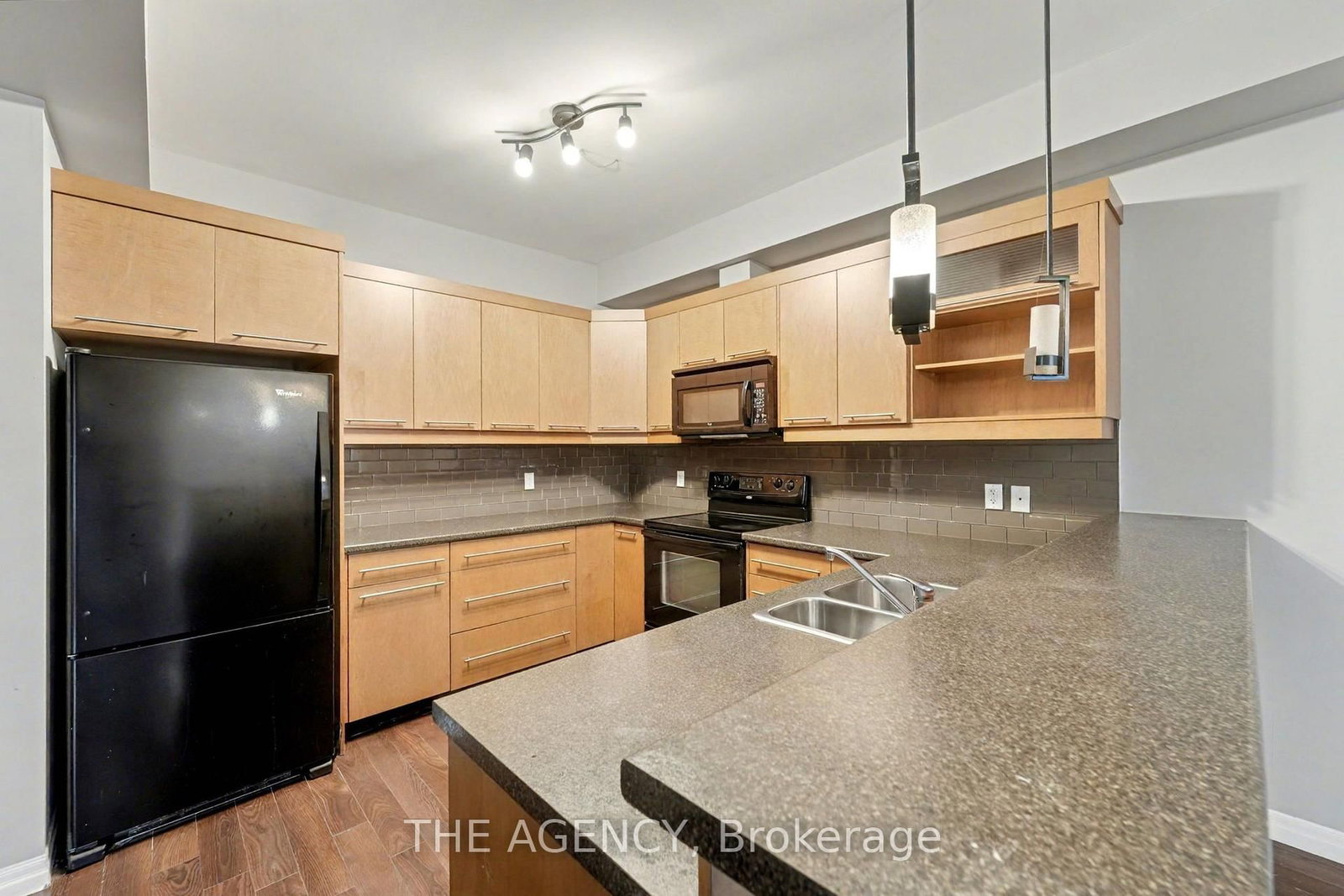 112 N Centre Road • #59 • London North, ON photo 12