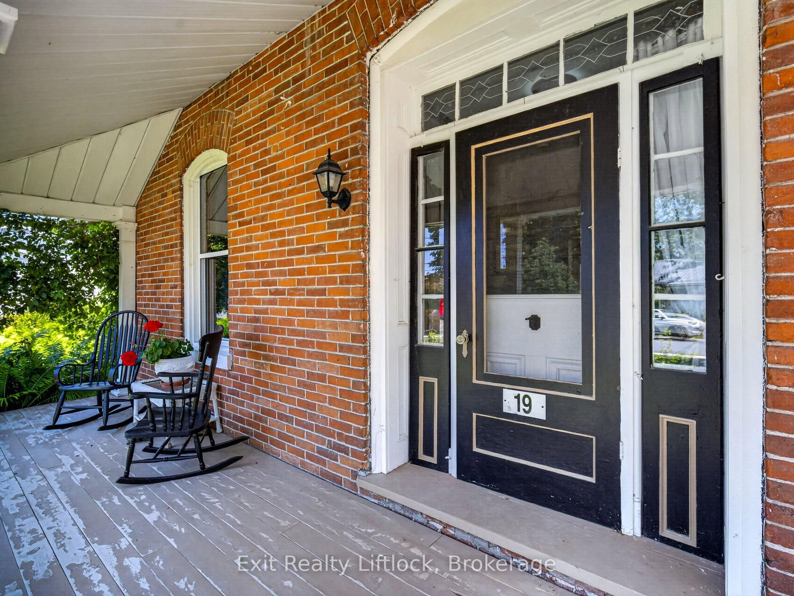 19 Queen Street • Asphodel-Norwood, ON photo 2