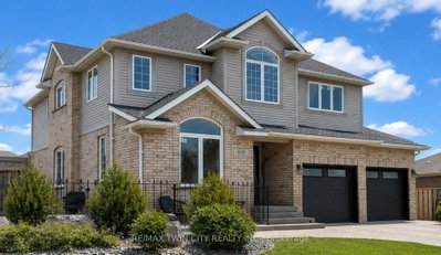 608 Bluenose Crescent