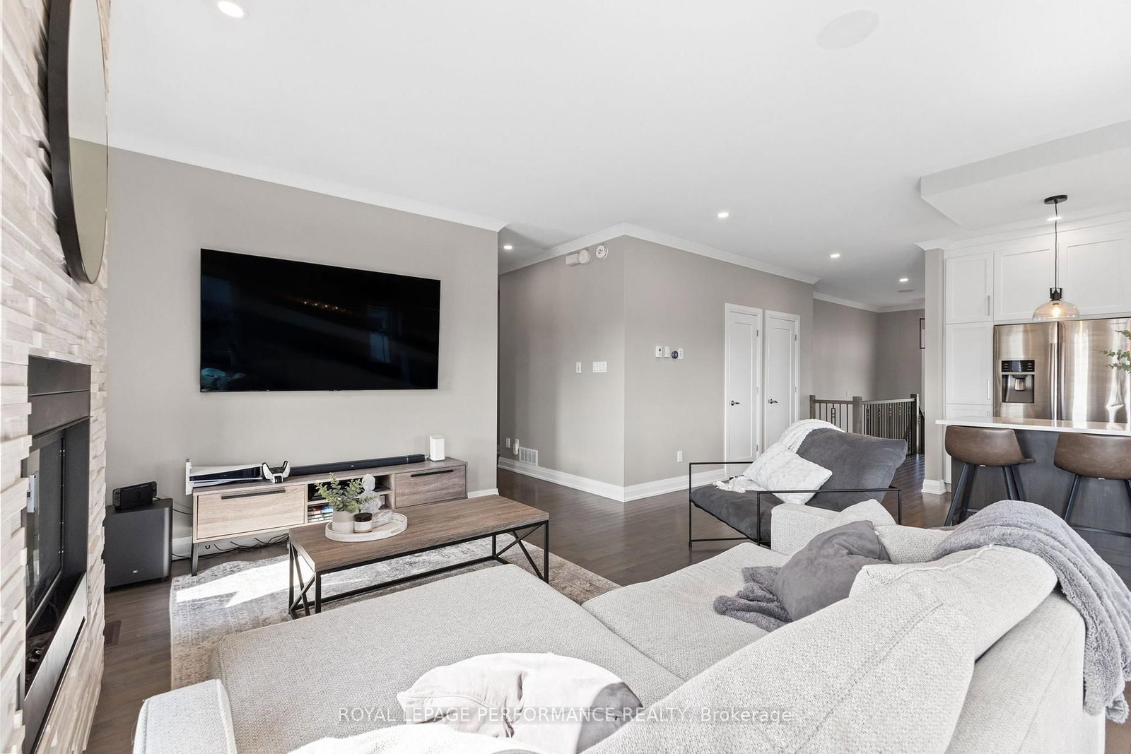 187 Grand Tronc Street • Clarence-Rockland, ON photo 12