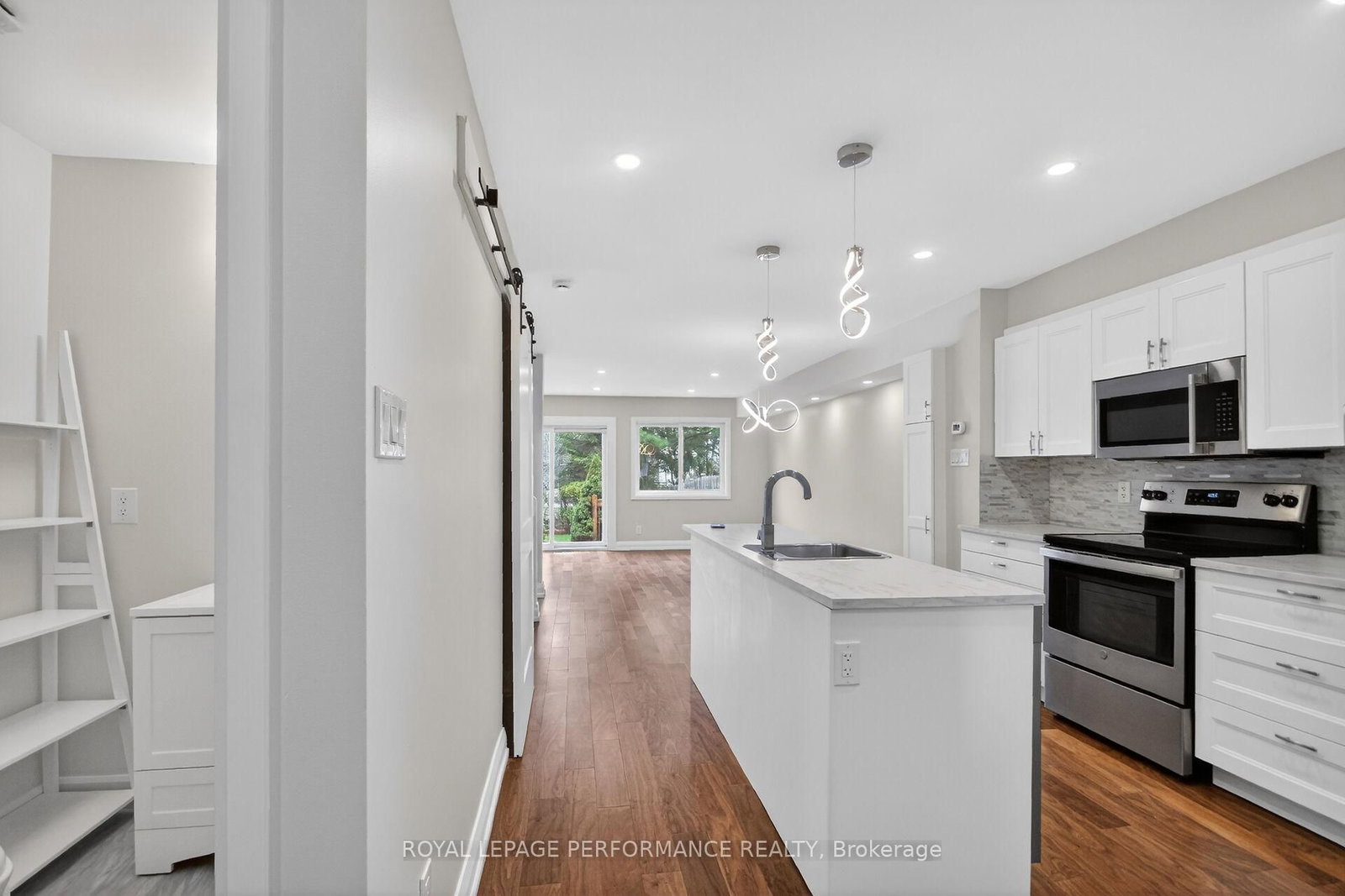 34 Dignard Street • Russell, ON photo 3