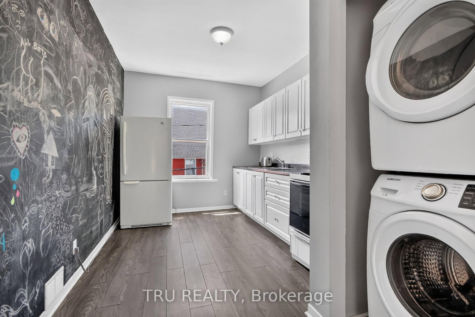 45 N Bell Street • Ottawa, ON photo 10