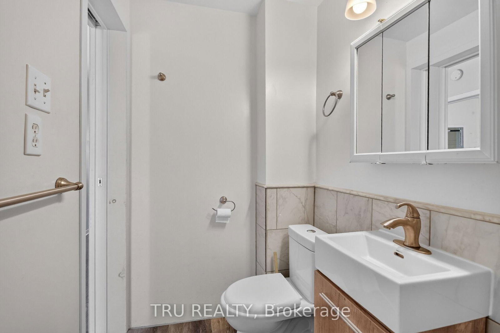 45 N Bell Street • Ottawa, ON photo 17