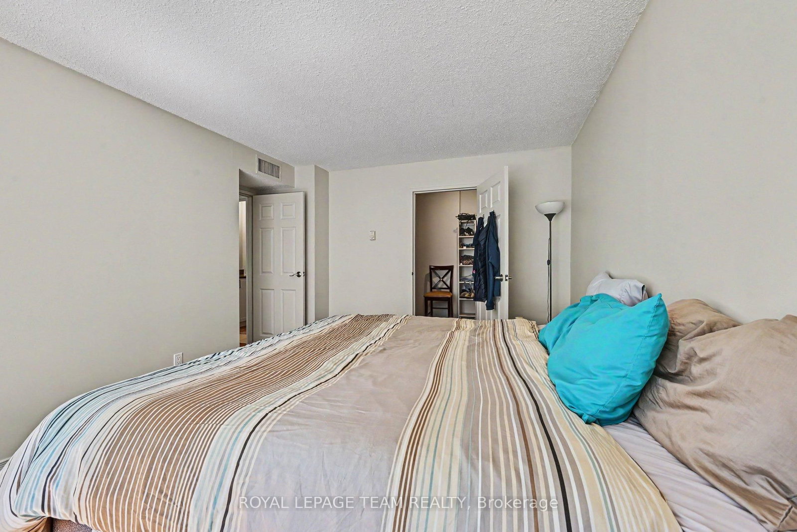 199 Kent Street • #404 • Ottawa, ON photo 11