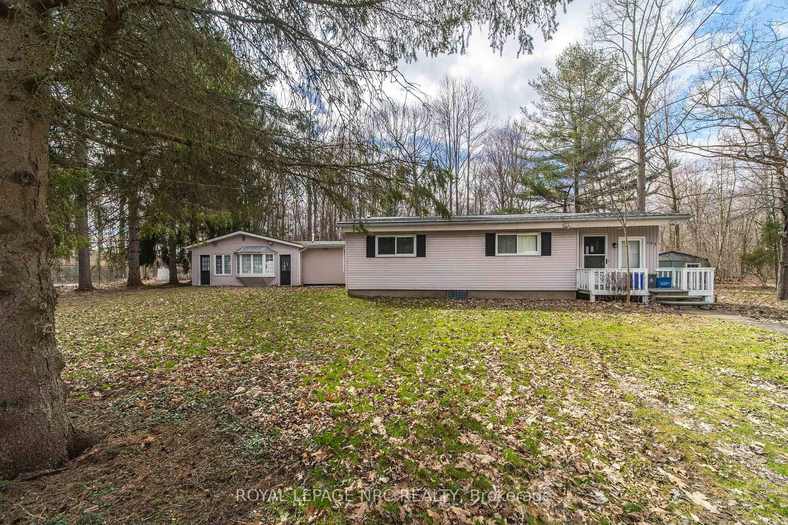 163 N MAPLE LEAF Avenue • Fort Erie, ON photo 21