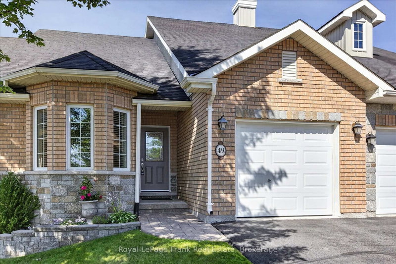 49 - 60 Village Crescent