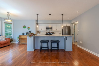 21 Stone Manor Drive • North Bay, ON photo 6