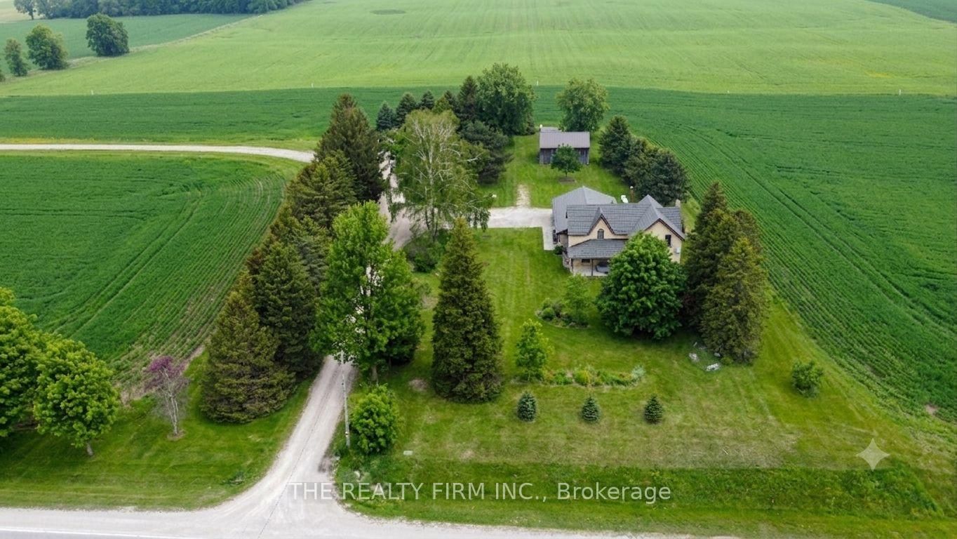 38904 Londesboro Road • Central Huron, ON photo 1