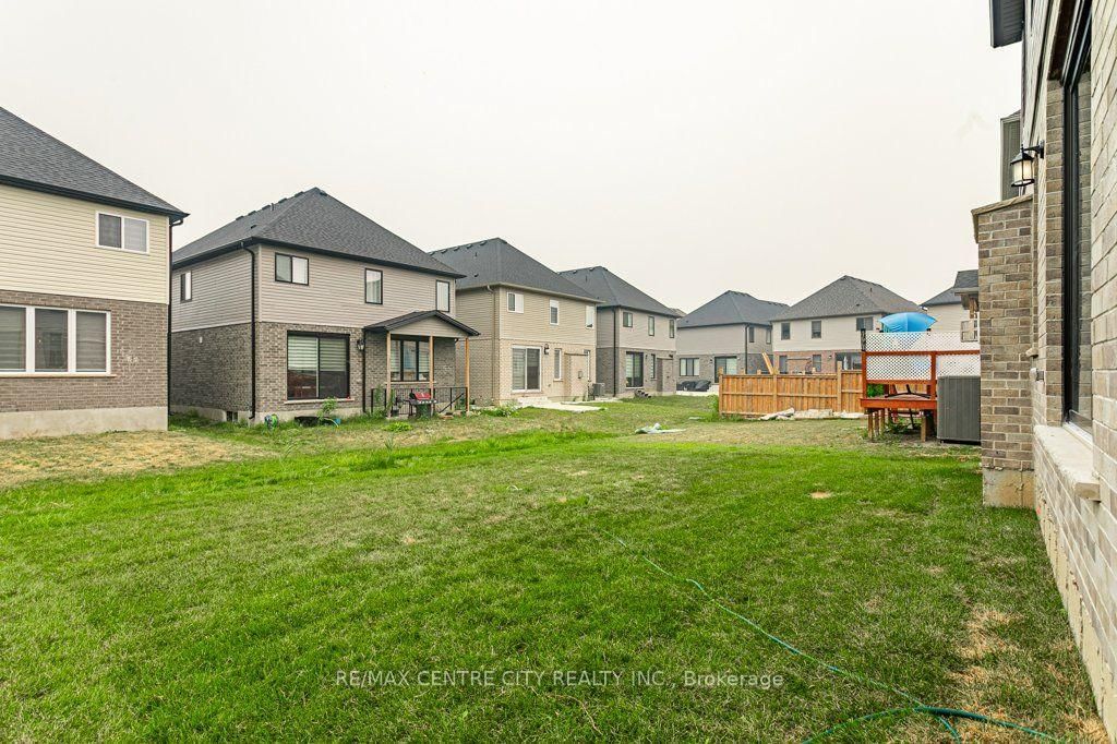 1761 Finley Crescent • London North, ON photo 35