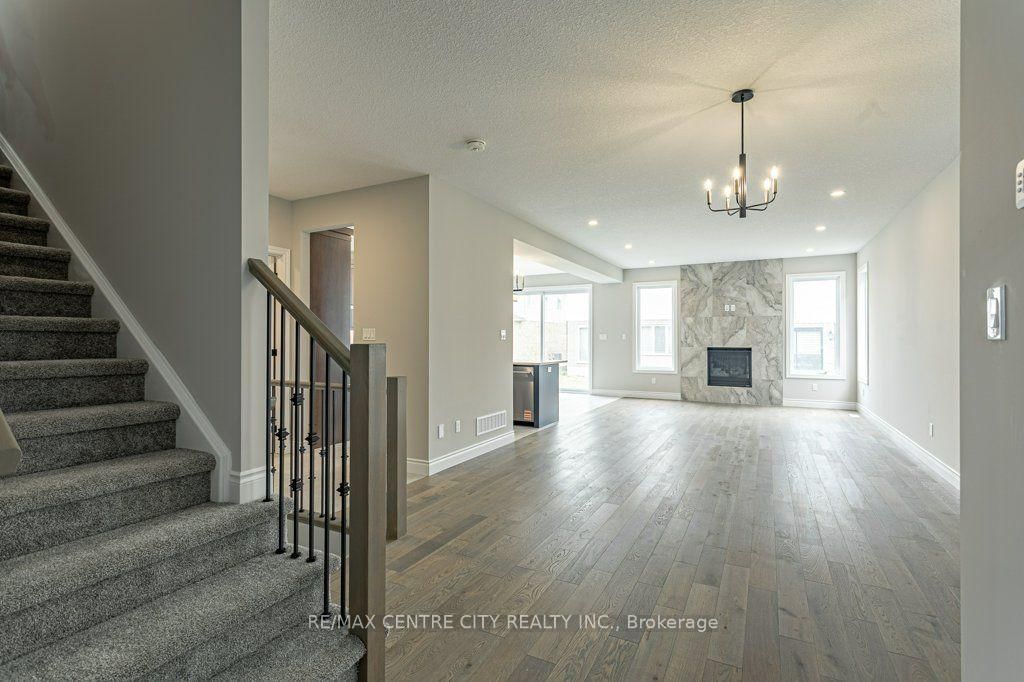 1761 Finley Crescent • London North, ON photo 6