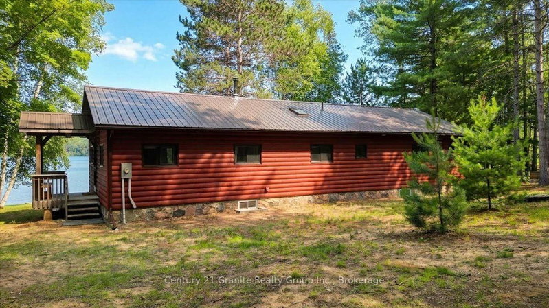 819 Tamarack Road